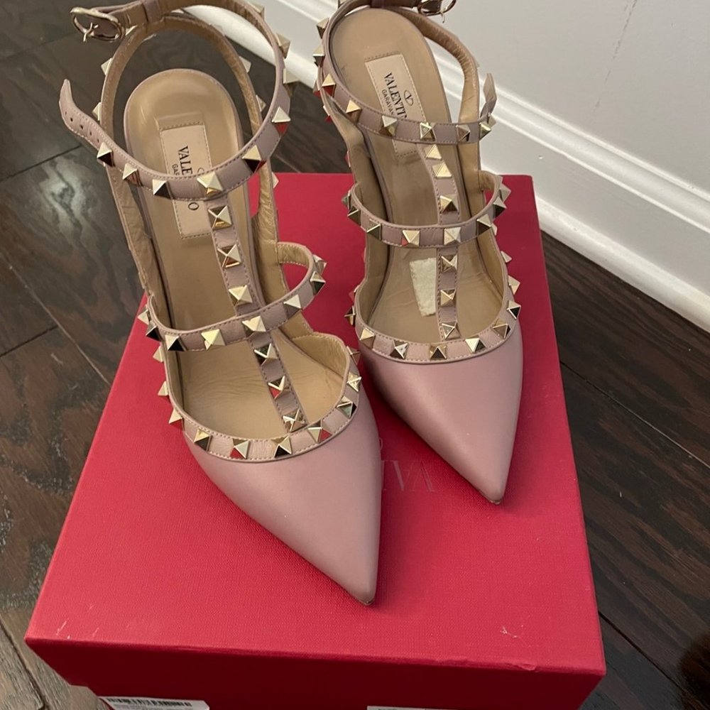Valentino - Picture 4 of 12